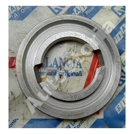 Aluminium disc in end of crankshaft, distribution side - 500