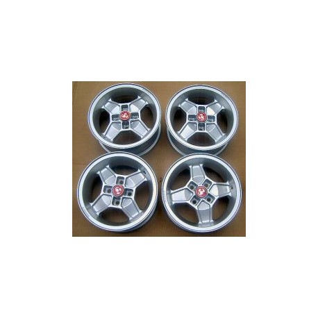 Set of 4 aluminium rims<br>Disponible sur : www.turismo-velo